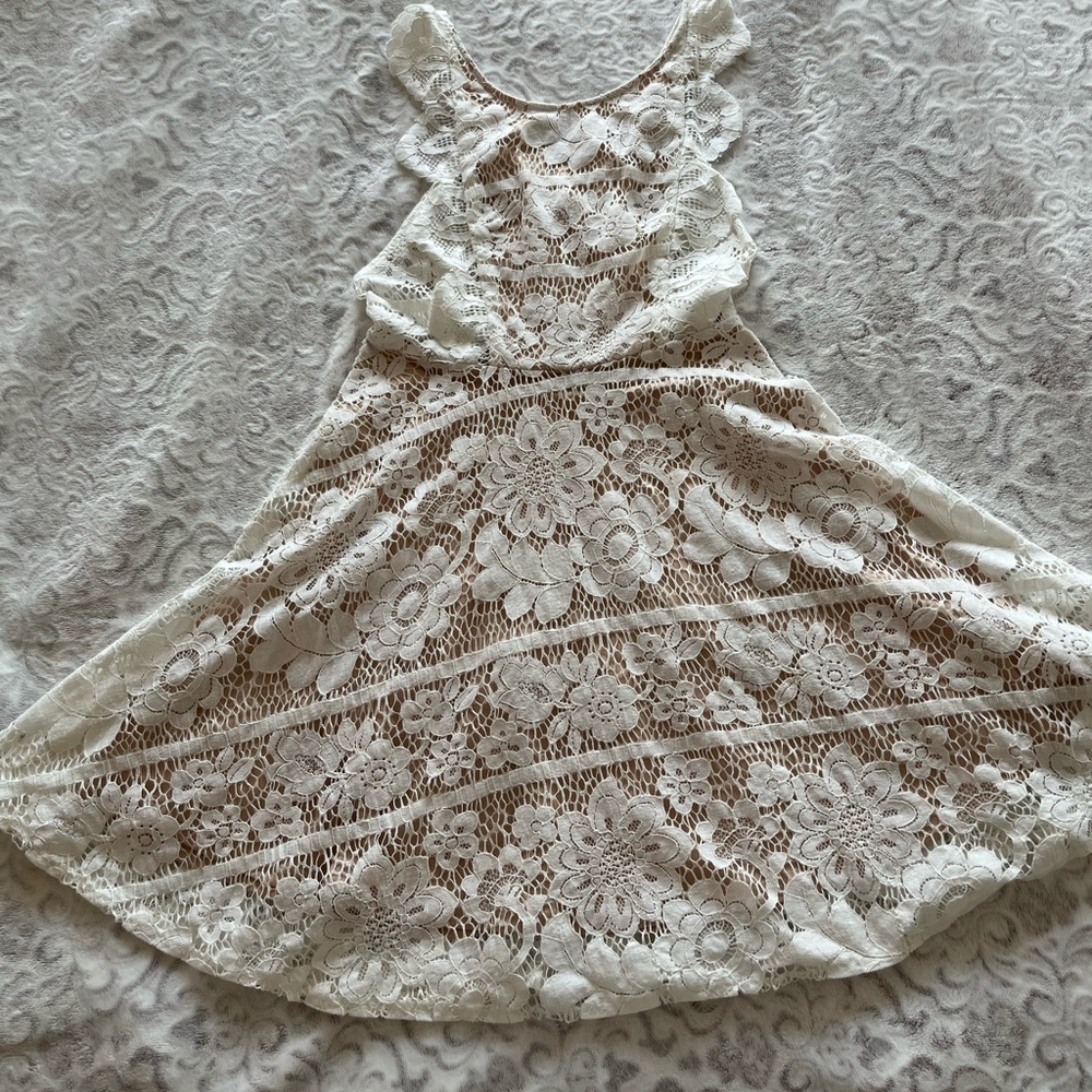 White lace patterned dress